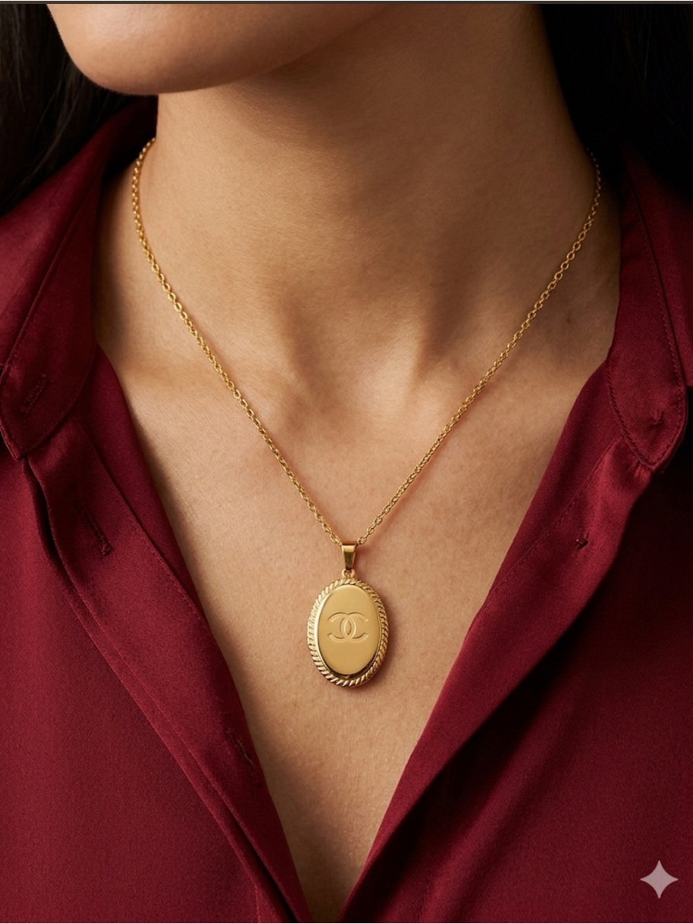 Gold-Tone Pendant Necklace - Gold Oval Medallion